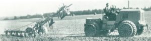 Il fabriqua alors sa première charrue à Neuilly-Saint-Front (02) en 1936