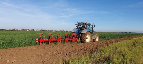 Charrue TX 170 & TX 175